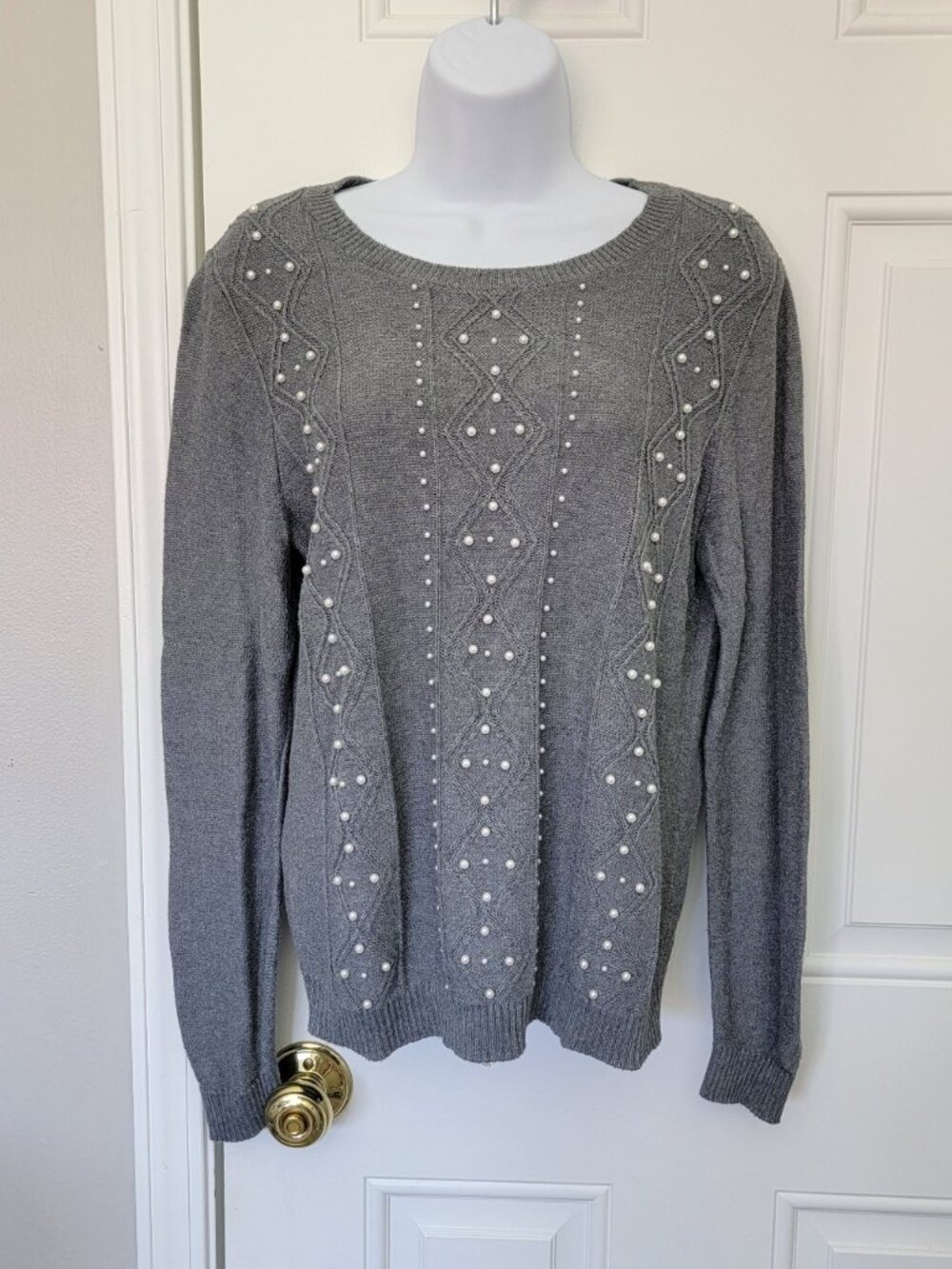 LOFT Gray Cable Knit Pearl Embellished Crewneck Pullover Knit Sweater Medium